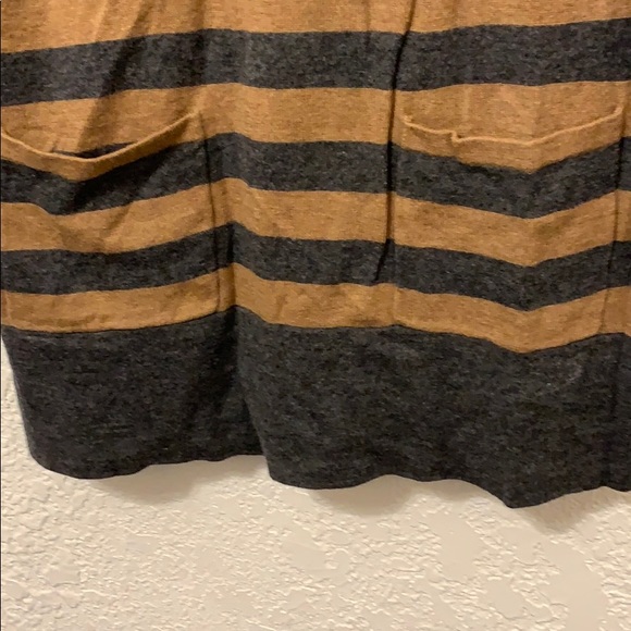 Loft women’s blouse 🔥 - Picture 3 of 5